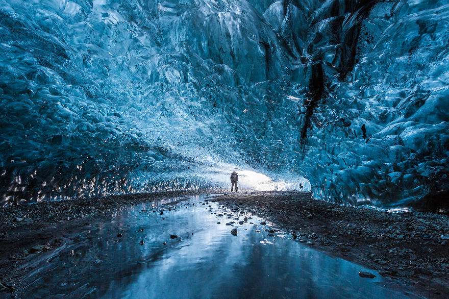 cave glace icelande