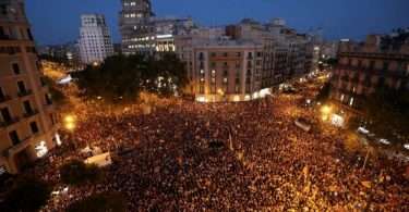 catalogne-dispersion-de-la-plupart-des-manifestants-barcelone