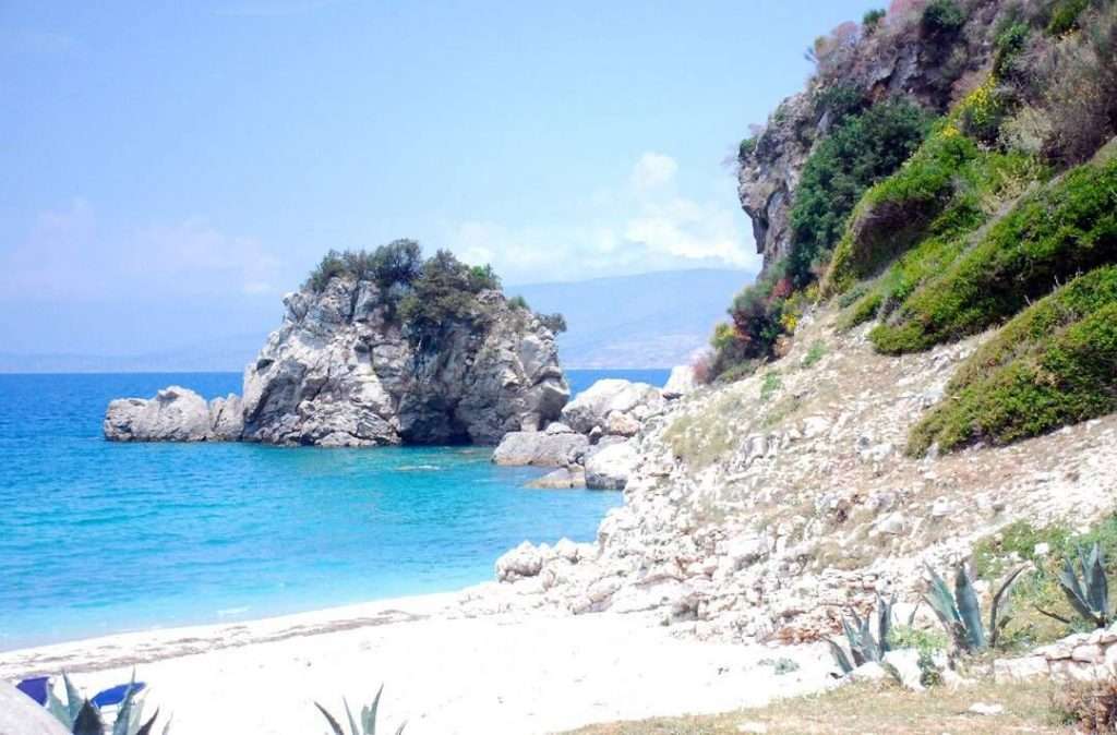 plage sauvage en albanie